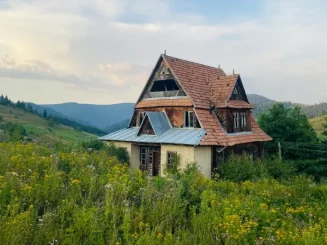 Finca con casa de montaña, caso típico para tasar una finca rústica.